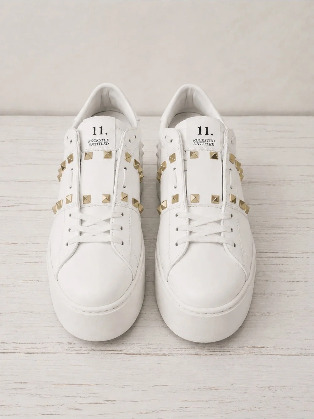 Valentino Garavani Rockstud Untitled Bianco/ Gold Stud Platform Sneakers Size 8